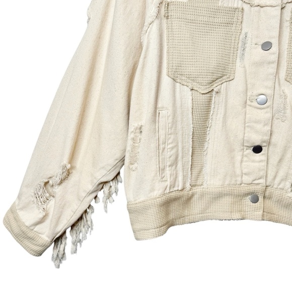 POL Boho Cream Distressed Denim Fringe Mixed Media Women’s Oversized Jacket Sz M - Picture 4 of 12